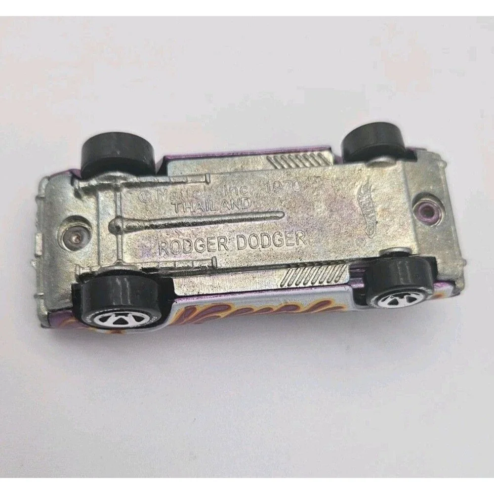 Hot Wheels Rodger Dodger with flames & white letter tires